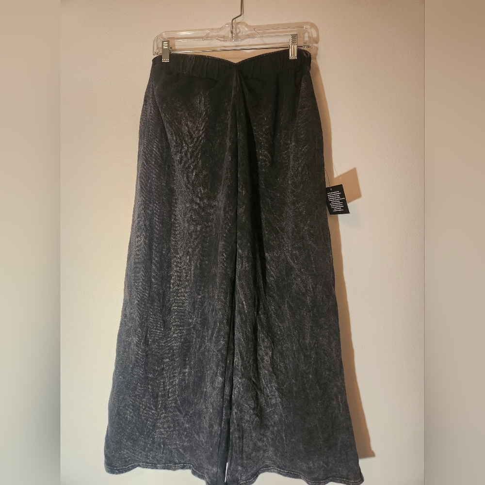 LA LUXE wide legged lounge pants NWT women's size med